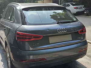 Second Hand ఆడి q3 35 tdi ప్రీమియం in ఢిల్లీ