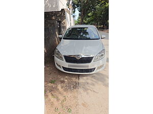 Second Hand Skoda Rapid 1.5 TDI CR Ambition AT in Hyderabad