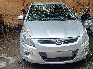 Second Hand Hyundai i20 Sportz 1.2 (O) in Delhi