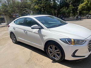 Second Hand Hyundai Elantra 2.0 SX (O) AT in Jamnagar