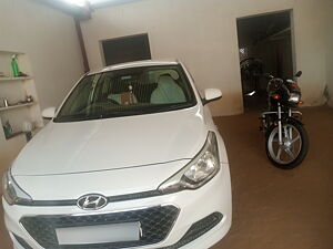 Second Hand Hyundai i20 Active 1.2 Base in Sikar