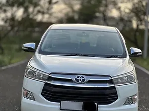 Second Hand Toyota Innova Crysta 2.4 V Diesel in Gulbarga