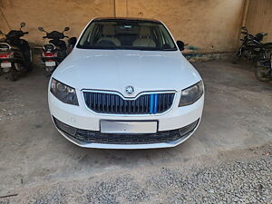 Second Hand Skoda Octavia Elegance 2.0 TDI AT in Gwalior