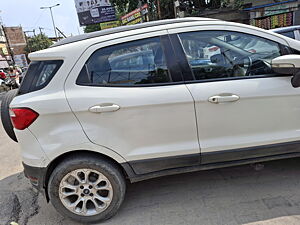 Second Hand Ford Ecosport Titanium 1.5L TDCi in Meerut