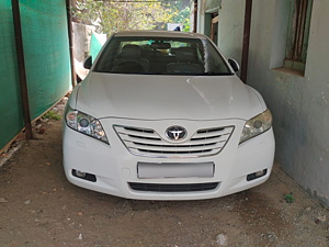 Second Hand Toyota Camry W1 MT in West Godavari