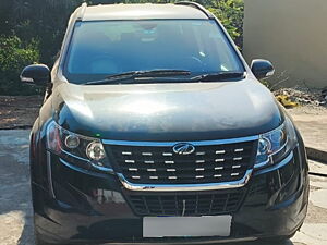 Second Hand Mahindra XUV500 W7 [2018-2020] in Samba