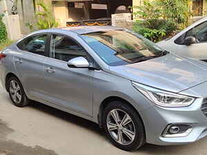 Second Hand हुंडई वरना sx 1.6 vtvt in हैदराबाद