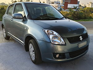 Second Hand Maruti Suzuki Swift VXi in Hassan