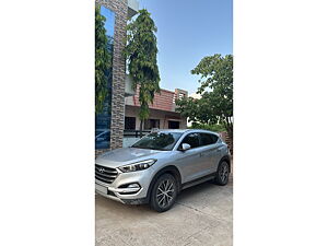 Second Hand Hyundai Tucson 2WD AT GLS Diesel in Vadodara