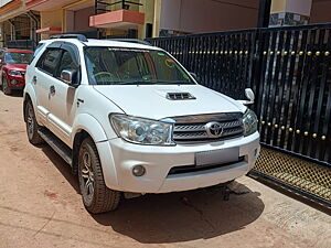 Second Hand Toyota Fortuner 3.0 MT in Bangalore