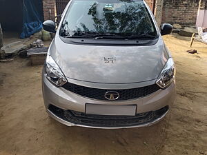 Second Hand Tata Tiago Revotron XE in Mainpuri