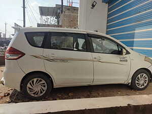 Second Hand Maruti Suzuki Ertiga VXI in Raipur