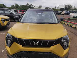 Second Hand Mahindra XUV300 AX7L 1.2 Petrol AT in Mumbai