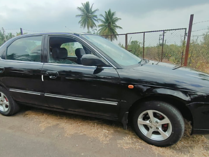 Second Hand Maruti Suzuki Baleno Sedan LXi BS-III in Akluj