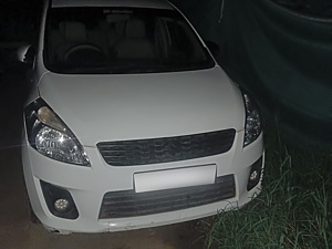 Second Hand Maruti Suzuki Ertiga VDi in Vijaywada