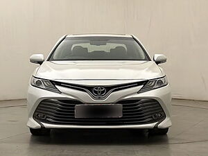 Second Hand Toyota Camry Hybrid in Mumbai