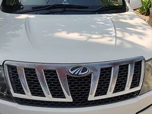 Second Hand Mahindra XUV500 W8 in Himmatnagar