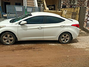 Second Hand Hyundai Elantra 1.6 SX AT in Mehsana