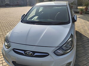 Second Hand Hyundai Verna Fluidic 1.6 CRDi in Hyderabad