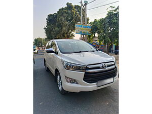 Second Hand Toyota Innova Crysta 2.4 ZX 7 STR [2016-2020] in Lucknow