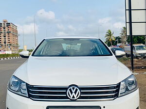 Second Hand Volkswagen Passat 2.0 PD DSG in Rajkot