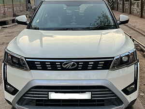 Second Hand మహీంద్రా XUV300	 1.5 w8 (o) [2019-2020] in ఖర్గోన్