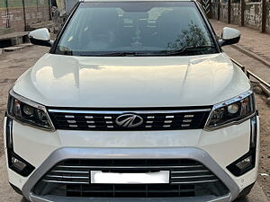 Second Hand Mahindra XUV300 1.5 W8 (O) [2019-2020] in Khargone