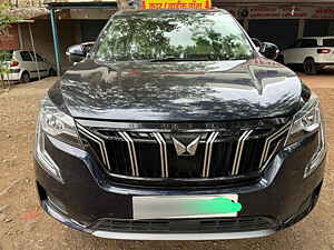 Second Hand மஹிந்திரா  xuv700 ax 7 டீசல் எம்டீ 7 சீட்டர் [2021] in கோலாப்பூர்