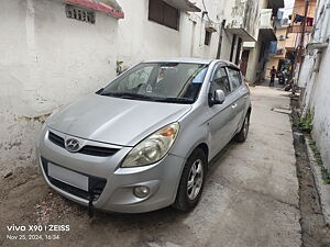 Second Hand Hyundai i20 Asta 1.2 with AVN in Rishikesh