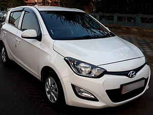 Second Hand हुंडई i20 स्पोर्टज़ 1.2 in पुणे