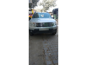 Second Hand Renault Duster 85 PS RxL Diesel in Mau