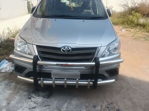 Second Hand Toyota Innova 2.5 GX BS IV 8 STR in Sanga Reddy