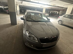 Second Hand Skoda Rapid 1.5 TDI CR Ambition AT in Pune