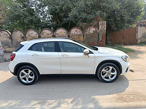 Second Hand Mercedes-Benz GLA 200 Sport in Delhi