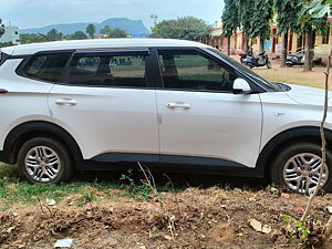 Second Hand Kia Carens Premium 1.5 Petrol 7 STR [2023-2024] in Rajahumundry