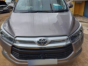 Second Hand Toyota Innova Crysta 2.4 VX 8 STR [2016-2020] in Vijaywada