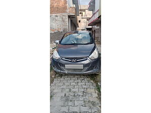 Second Hand Hyundai Eon Era + in Rae Bareli