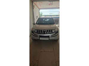 Second Hand మహీంద్రా xuv500	 w6 in వారణాసి