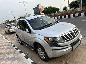 Second Hand महिंद्रा XUV500 w8 in भिवादी