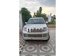 Second Hand Mahindra TUV300 T8 in Hingoli