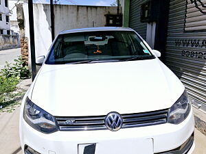 Second Hand Volkswagen Polo Highline Plus 1.5 (D) 16 Alloy in Vellore