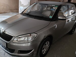 Second Hand Skoda Fabia Ambiente 1.2 MPI in Noida