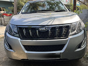 Second Hand Mahindra XUV500 W6 in Ujjain