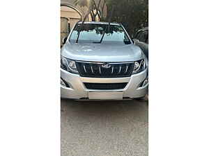 Second Hand महिंद्रा XUV500 w10 1.99 in गुड़गांव