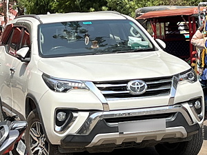 Second Hand Toyota Fortuner 2.8 4x2 MT [2016-2020] in Munger