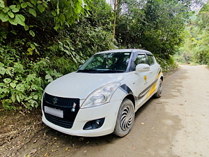 Second Hand Maruti Suzuki Swift VXi in Mandi