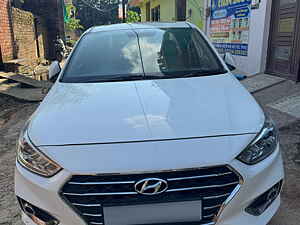 Second Hand हुंडई वरना sx (o) 1.6 vtvt in ग्वालियर