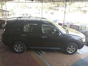 Second Hand Mitsubishi Outlander 2.4 MIVEC in Pune