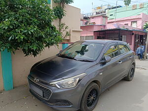 Second Hand Hyundai Elite i20 Magna 1.4 CRDI in Bellary