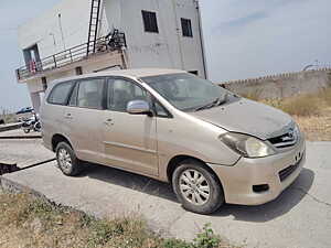 Second Hand Toyota Innova 2.5 G1 in Porbandar